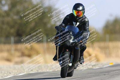 media/Jan-14-2024-SoCal Trackdays (Sun) [[2e55ec21a6]]/Turn 2 (1025am)/